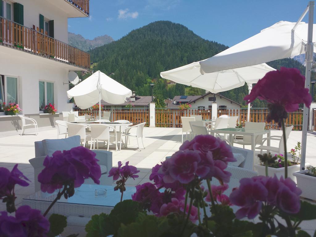 Hotel Pineta Falcade Ngoại thất bức ảnh